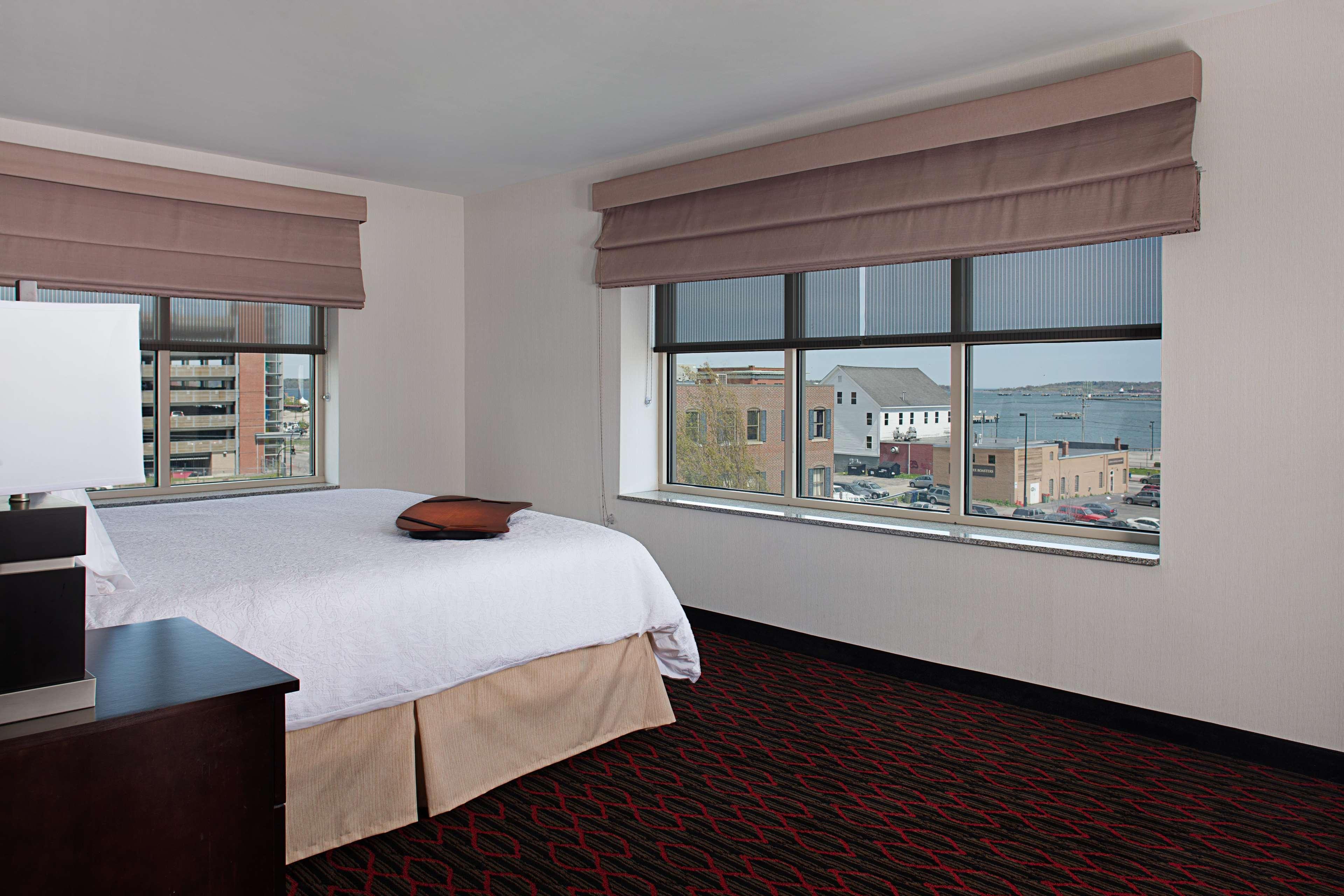 Hampton Inn Portland Downtown Waterfront Eksteriør bilde
