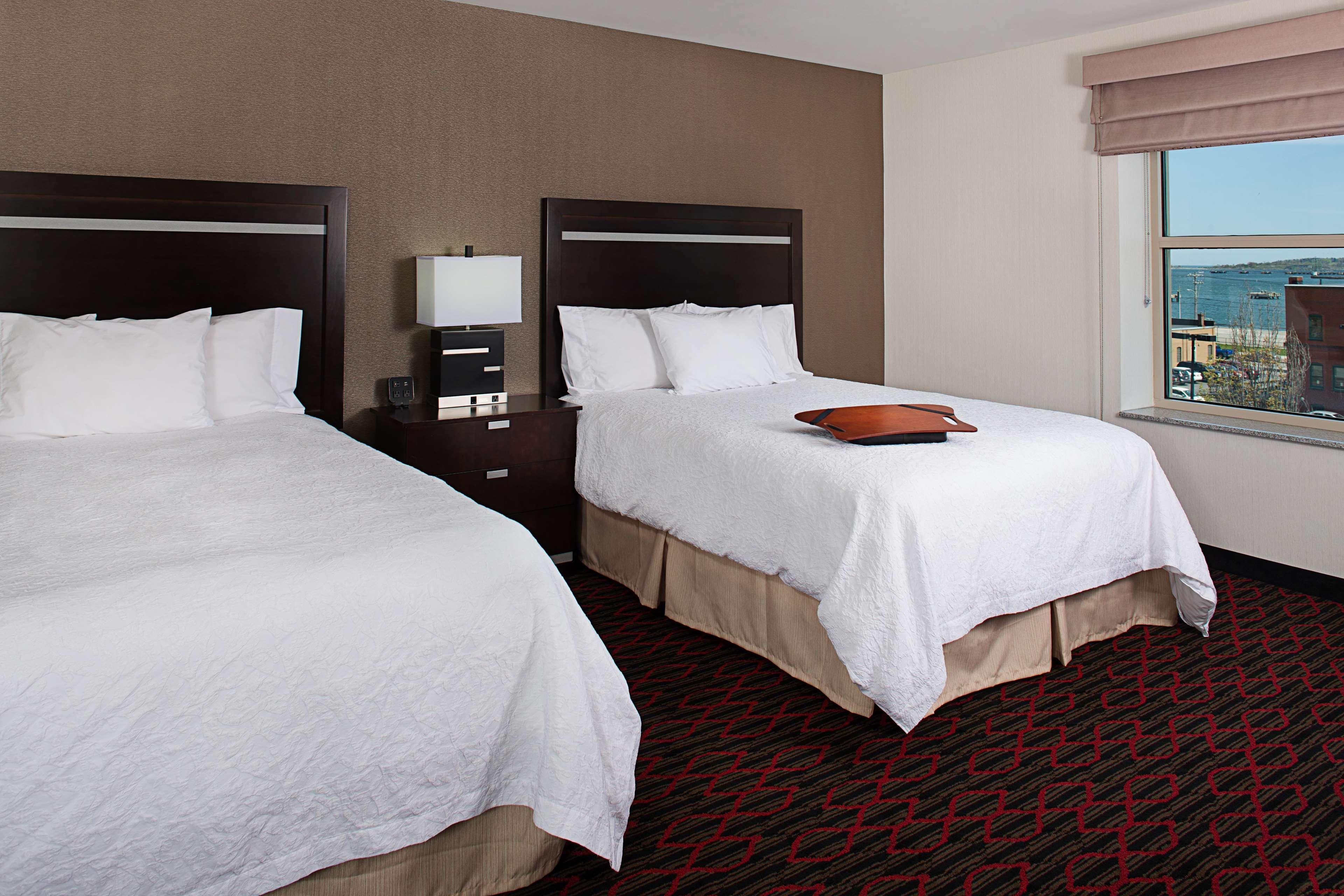 Hampton Inn Portland Downtown Waterfront Eksteriør bilde