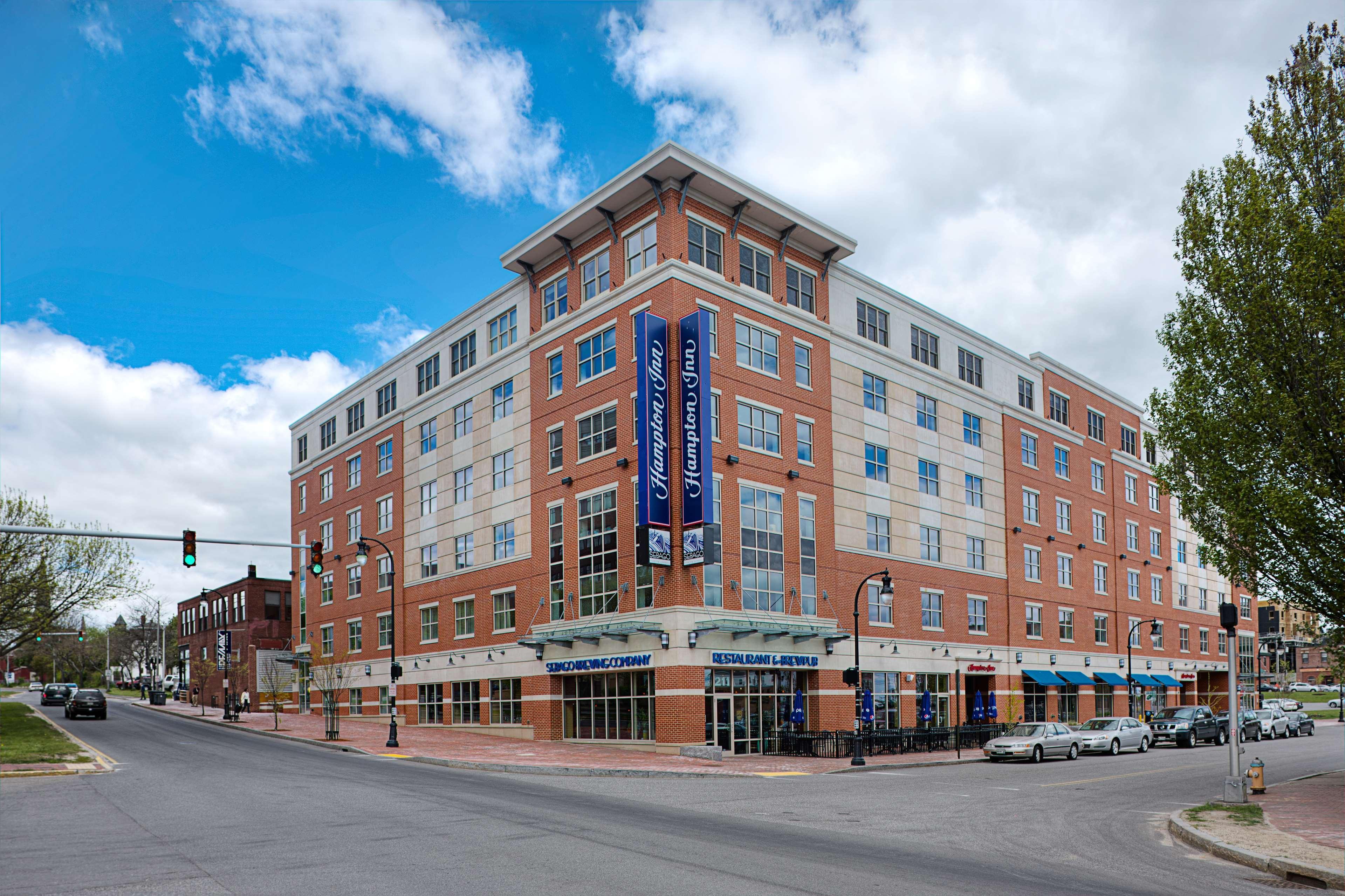 Hampton Inn Portland Downtown Waterfront Eksteriør bilde