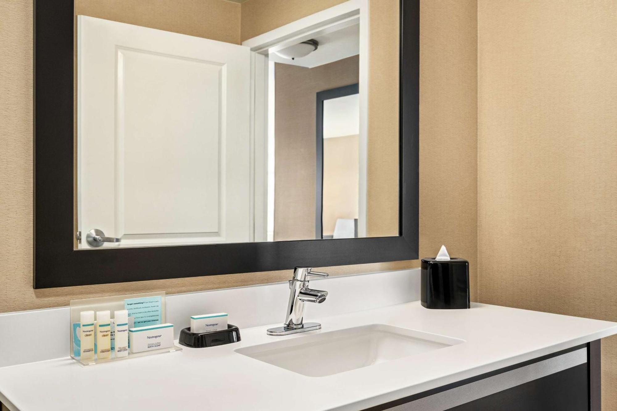 Hampton Inn Portland Downtown Waterfront Eksteriør bilde