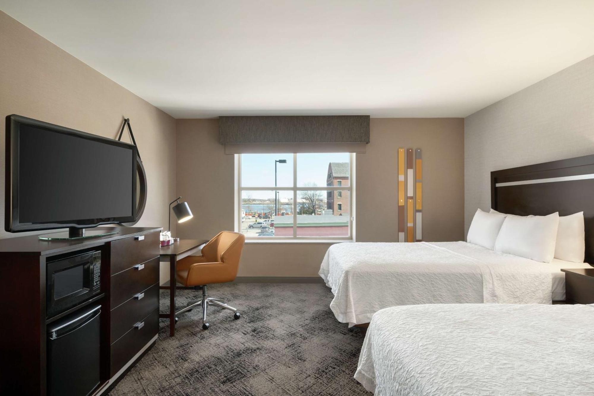 Hampton Inn Portland Downtown Waterfront Eksteriør bilde
