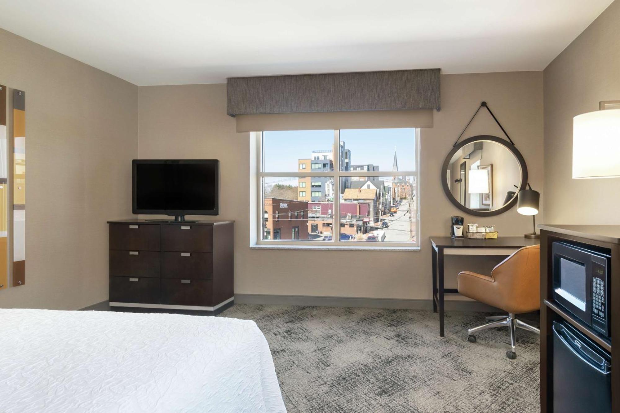 Hampton Inn Portland Downtown Waterfront Eksteriør bilde