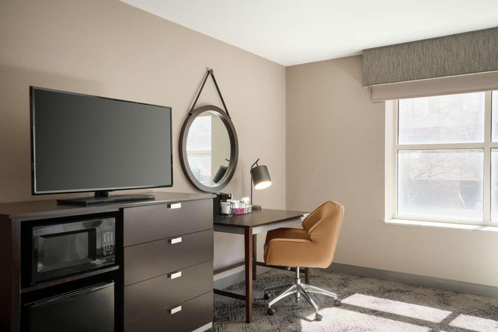 Hampton Inn Portland Downtown Waterfront Eksteriør bilde